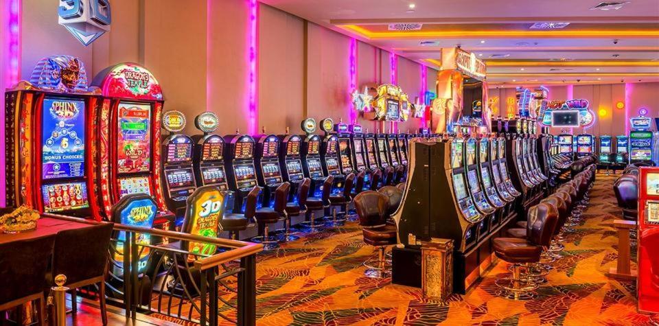 Vuni Palace Luxury Resort & Beach & Casino Kyrenia  Ngoại thất bức ảnh