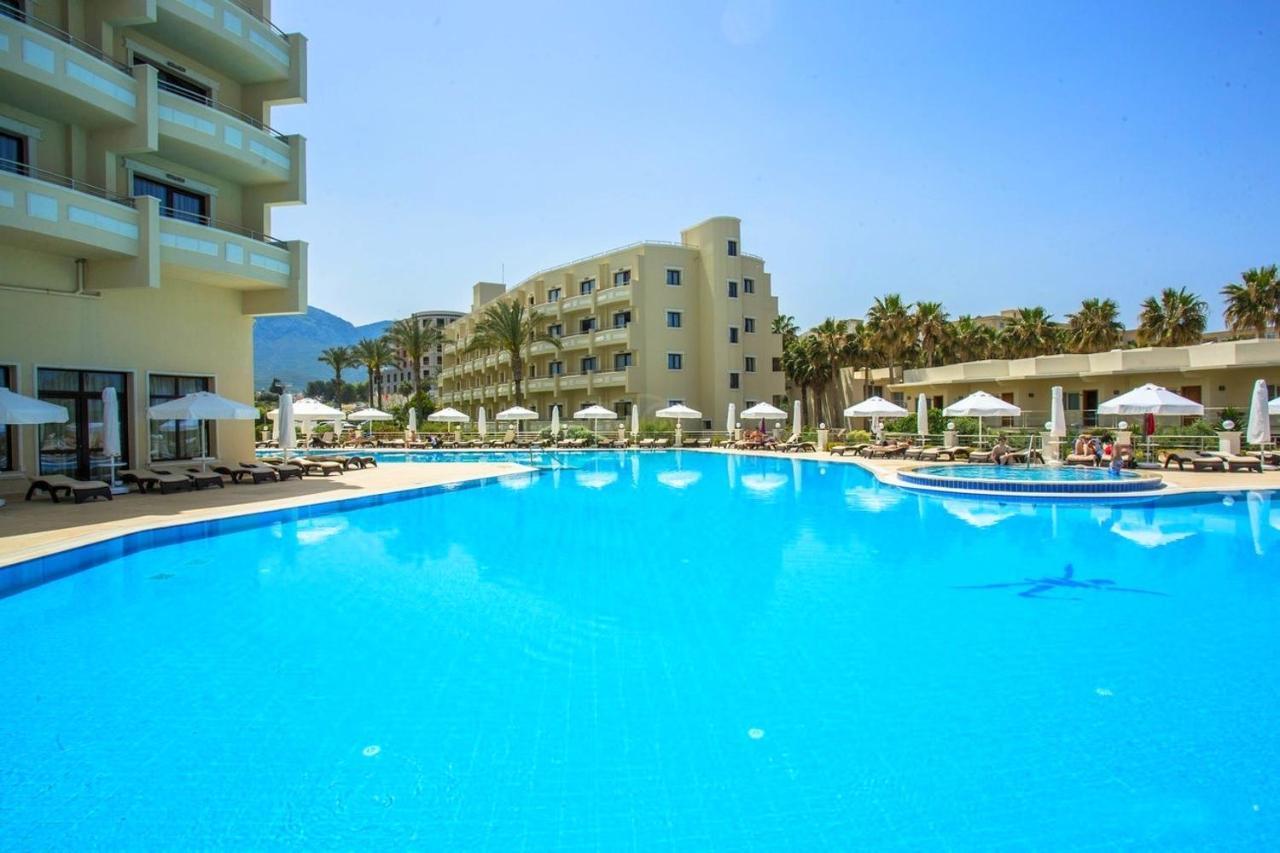 Vuni Palace Luxury Resort & Beach & Casino Kyrenia  Ngoại thất bức ảnh